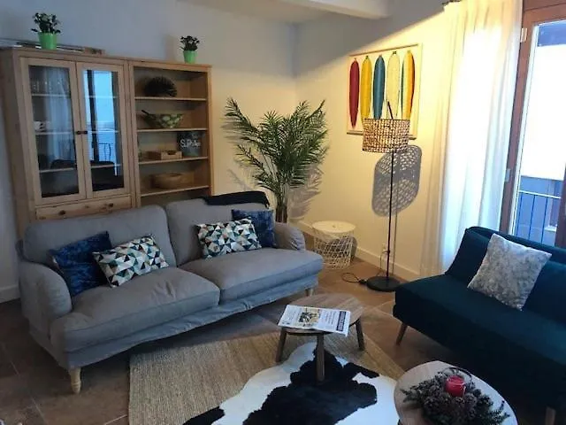 Charming House In Downtown El Port De La Selva Apartment